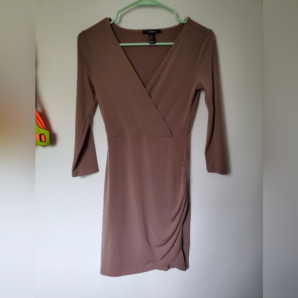 Brown dress